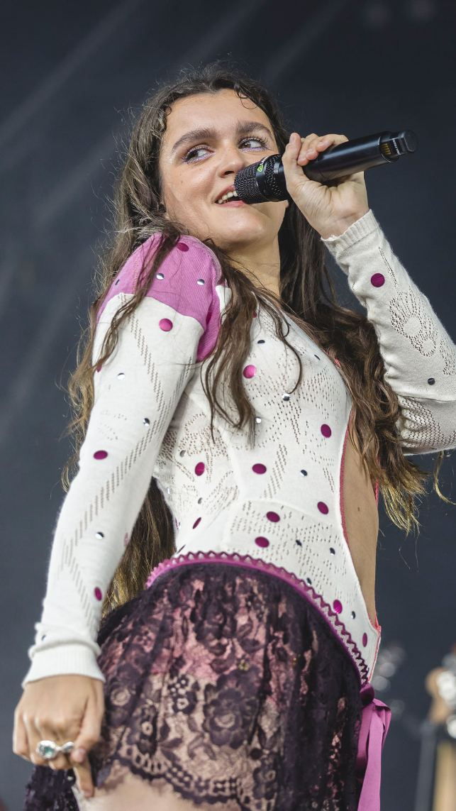 AMAIA para su concierto en el Bilbao BBK Live por la lluvia